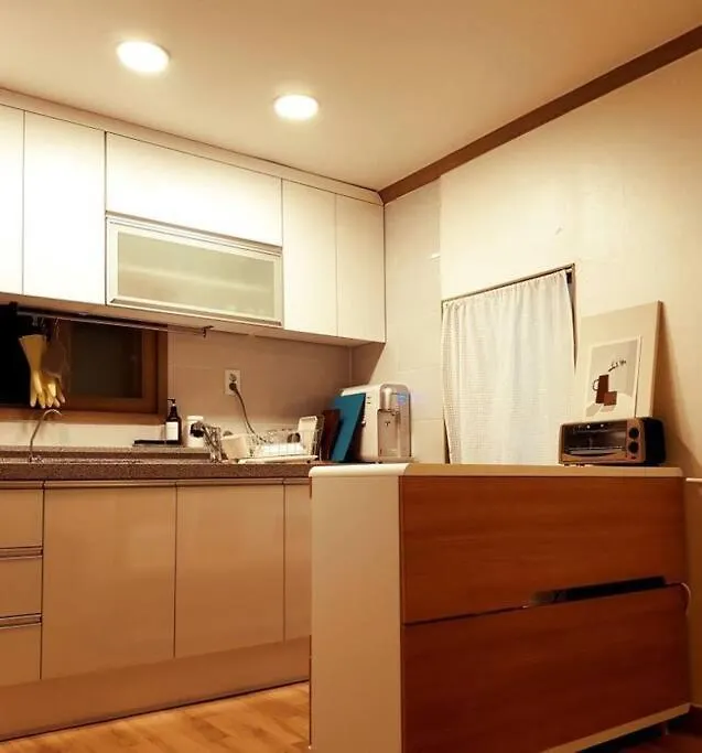 3 Rooms For Rent Near Mapo-Gu Office Station, Mapo-Gu, Seoul Villa Seoul